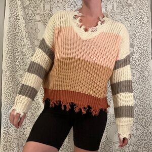 LA MIEL Multicolor Frayed V-Neck Sweater
